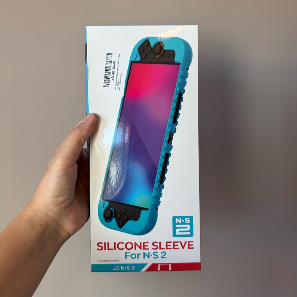 Brand New in Box N-S 2 Silicone Sleeve‎ in Vibrant Blue